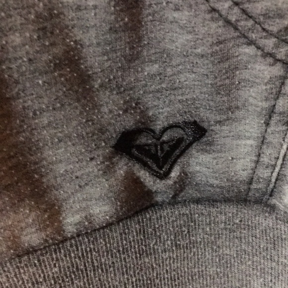 Roxy from PacSun, gray sweatshirt with sugar skull sz large - Picture 3 of 5